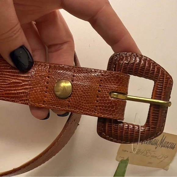 Vintage Neiman Marcus Genuine Lizard Belt Large Brown Exotic Skin 70s 80s Luxury - Picture 2 of 7